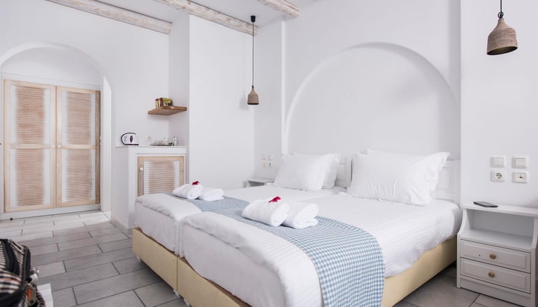 4* Cycladic Islands Hotel & Spa