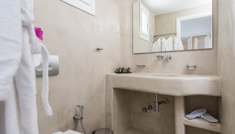 4* Cycladic Islands Hotel & Spa