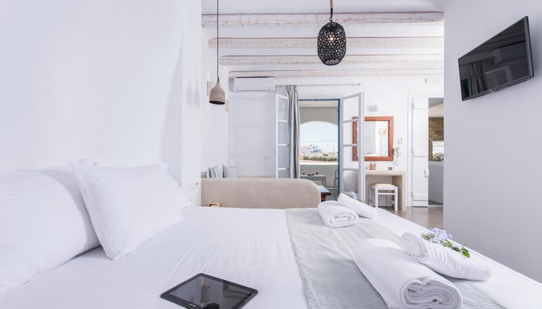 4* Cycladic Islands Hotel & Spa
