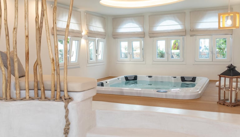 4* Cycladic Islands Hotel & Spa