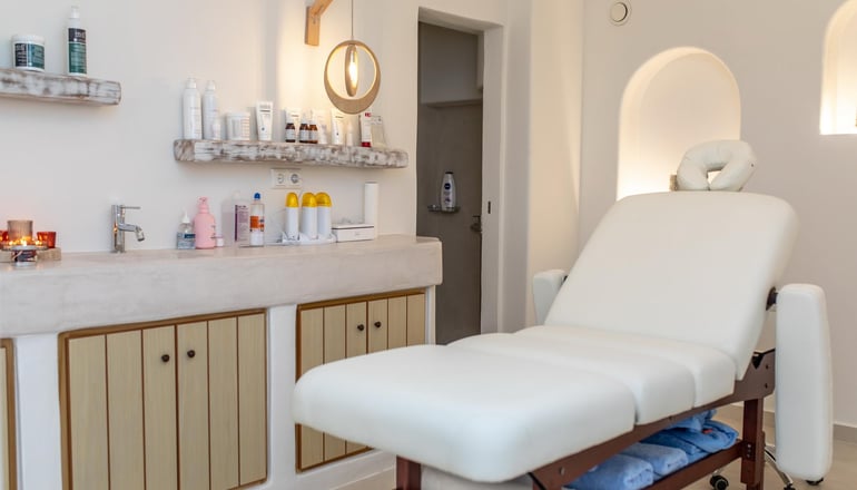 4* Cycladic Islands Hotel & Spa