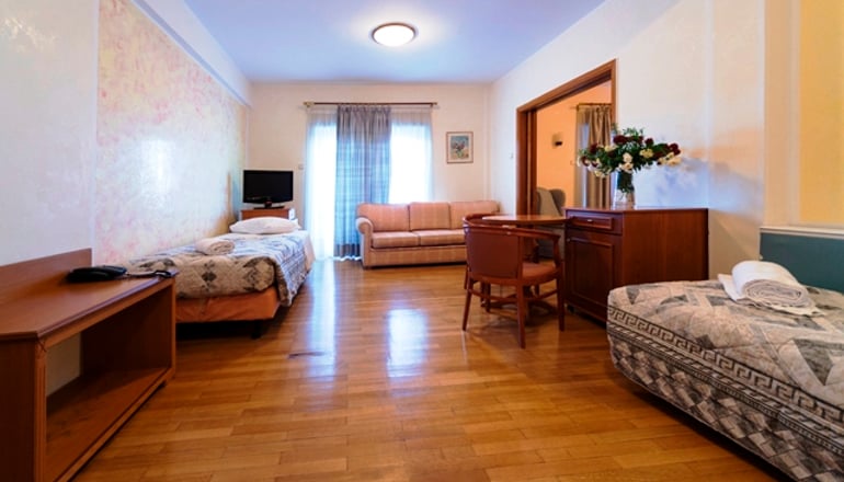 4* Delphi Palace