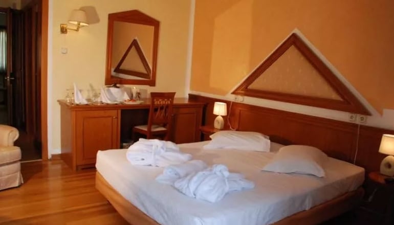 4* Delphi Palace