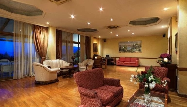 4* Delphi Palace