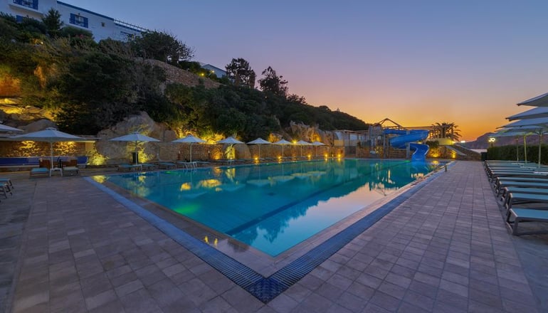 4* Dolphin Bay Seaside Resort & Suites - Γαλησσάς, Σύρος