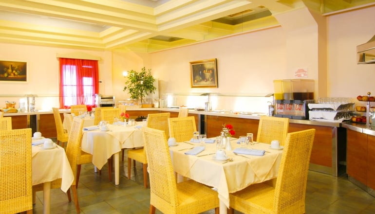 4* Dolphin Bay Seaside Resort & Suites - Γαλησσάς, Σύρος