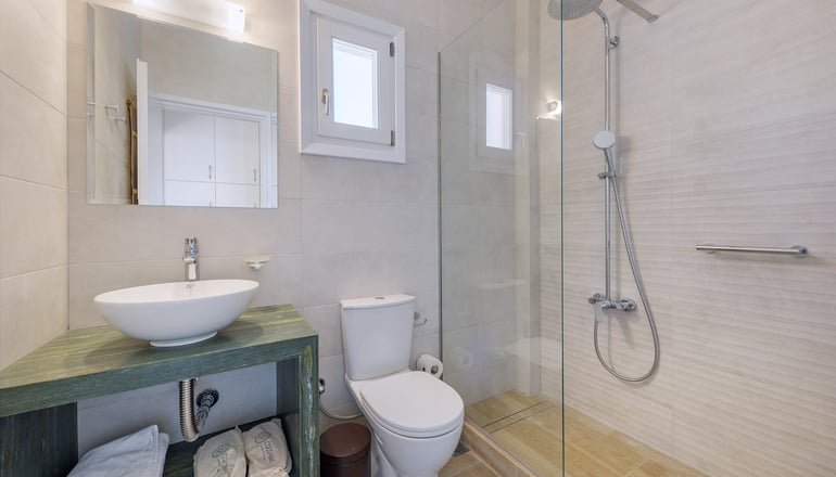 4* Dolphin Bay Seaside Resort & Suites