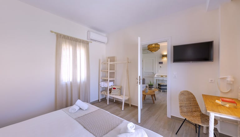 4* Dolphin Bay Seaside Resort & Suites