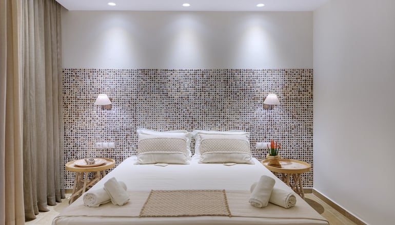 4* Dolphin Bay Seaside Resort & Suites