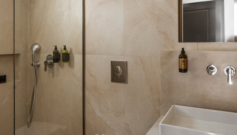 4* Dolphin Bay Seaside Resort & Suites