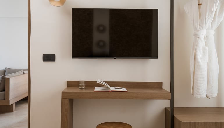 4* Dolphin Bay Seaside Resort & Suites