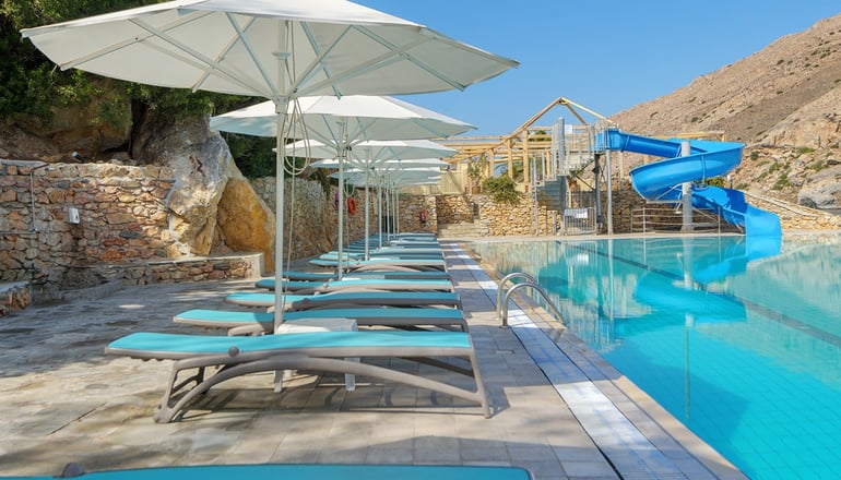 4* Dolphin Bay Seaside Resort & Suites