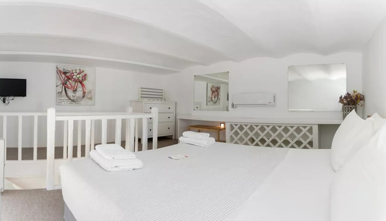 4* Douskos Guest House - Ύδρα