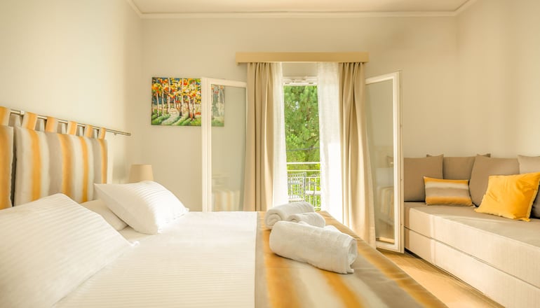 4* Ekati Mare Boutique Resort