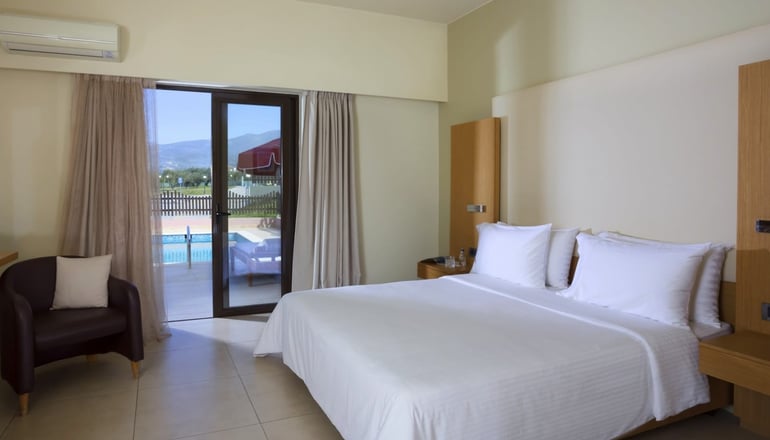 4* Elite City Resort