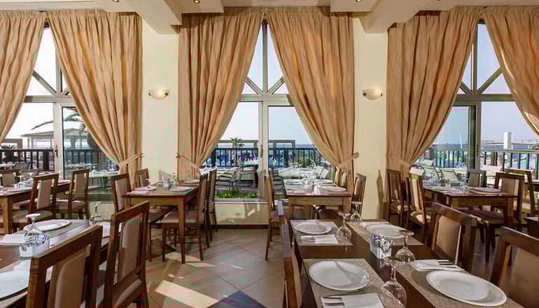 4* Europa Beach Hotel