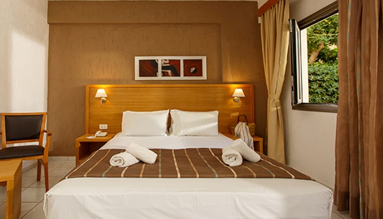 4* Europa Beach Hotel