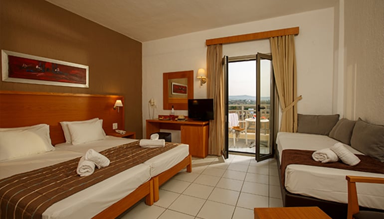 4* Europa Beach Hotel