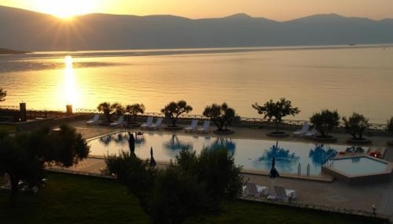 4* Europa Beach Hotel