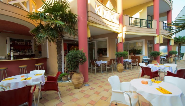 4* Evilion & Stilvi Sea And Sun Hotel