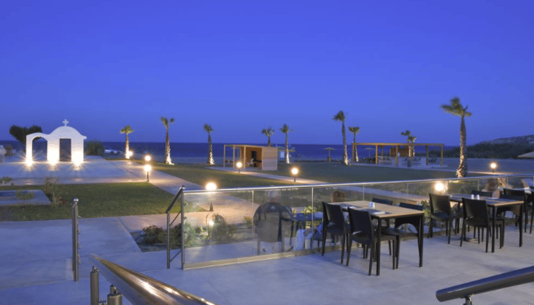 4* Evita Bay Hotel