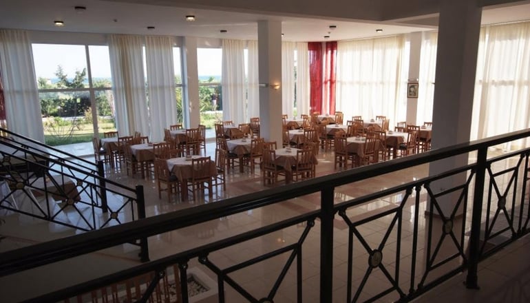 4* Evripides Village