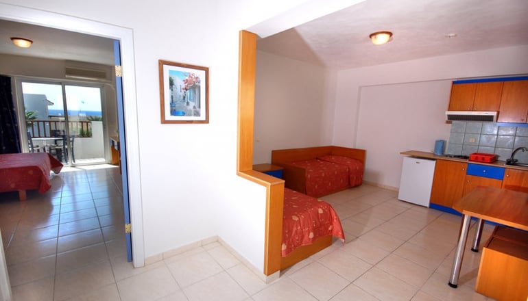 4* Evripides Village