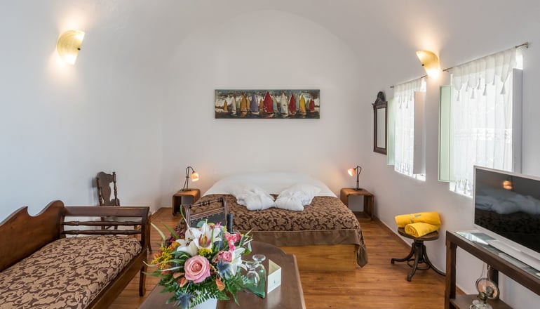 4* Fanari Villas Santorini