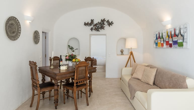 4* Fanari Villas Santorini