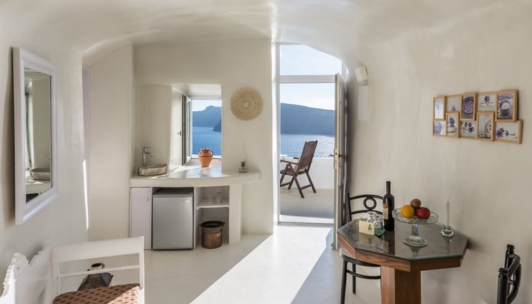 4* Fanari Villas Santorini