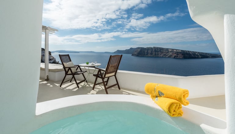 4* Fanari Villas Santorini