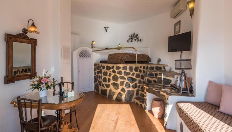 4* Fanari Villas Santorini