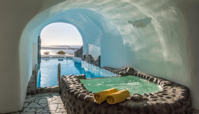 4* Fanari Villas Santorini