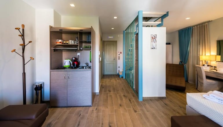 4* Fiscardonna Luxury Suites