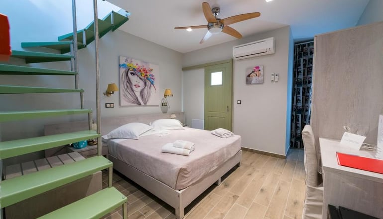 4* Fiscardonna Luxury Suites