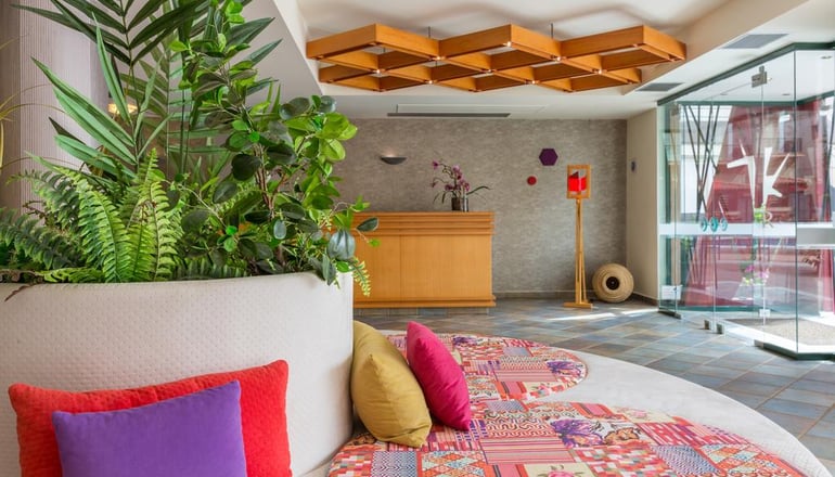 4* Flisvos Royal Hotel