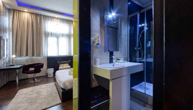 4* Gallery Art Hotel