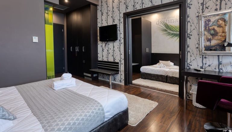 4* Gallery Art Hotel