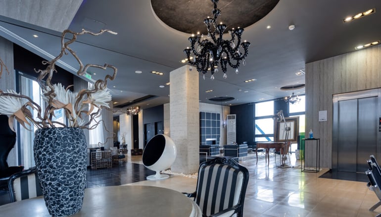 4* Gallery Art Hotel