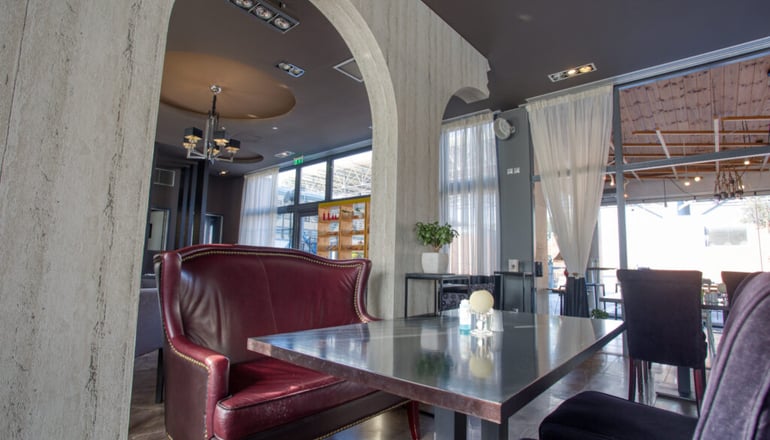 4* Gallery Art Hotel