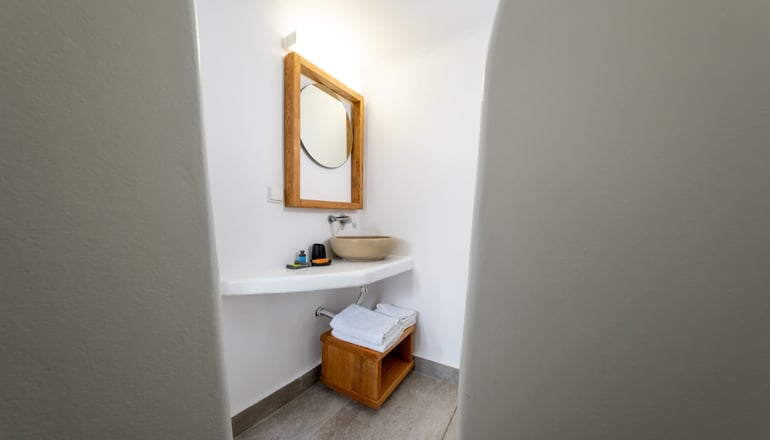 5* Amaze Suites - Ημεροβίγλι, Σαντορίνη