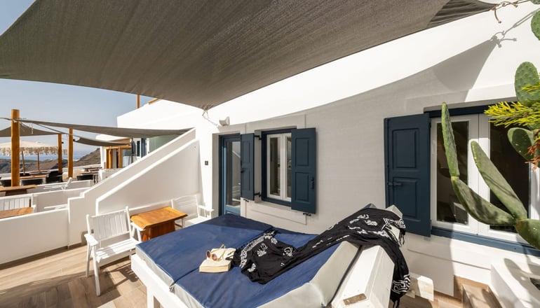 5* Amaze Suites - Ημεροβίγλι, Σαντορίνη