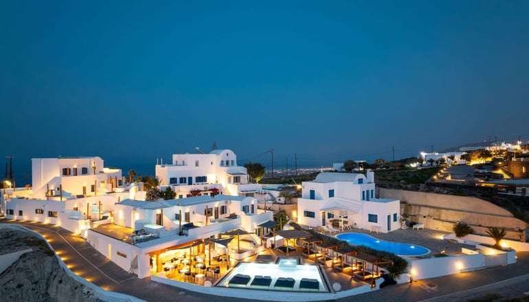 5* Amaze Suites - Ημεροβίγλι, Σαντορίνη