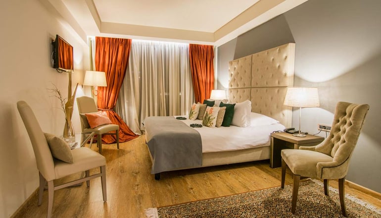 4* Golden Suites & Spa