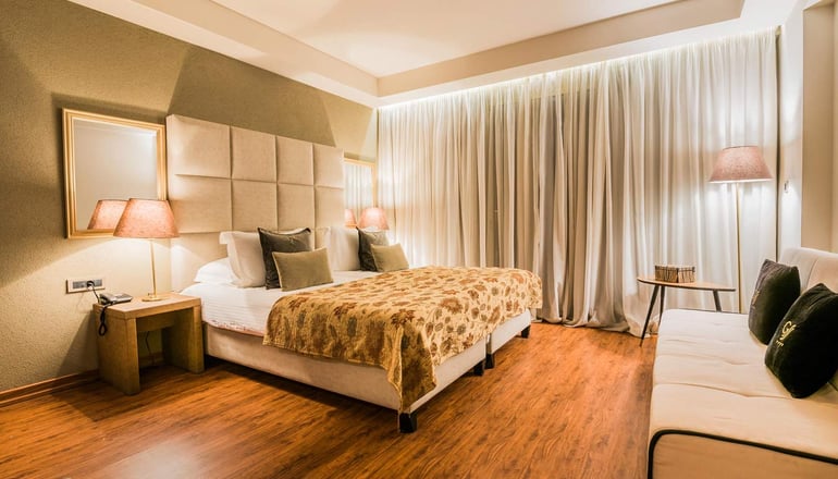 4* Golden Suites & Spa