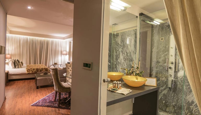 4* Golden Suites & Spa