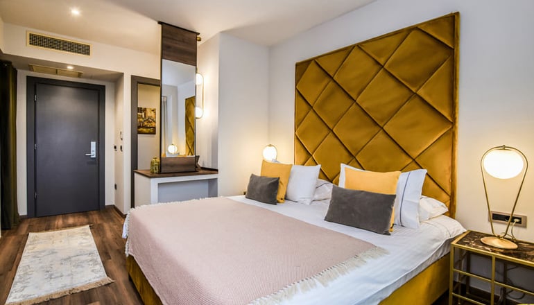 4* Golden Suites & Spa