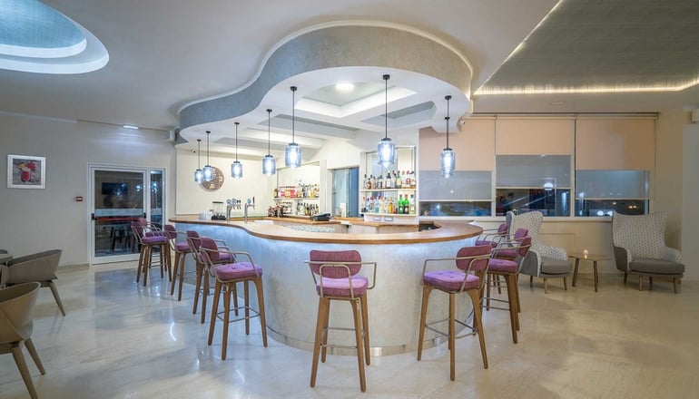 4* Golden Sun Hotel