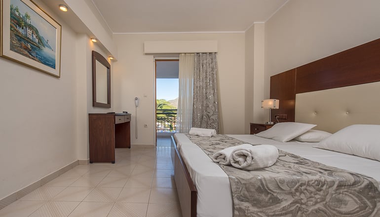 4* Golden Sun Hotel