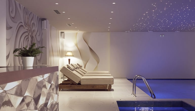 4* Golden Sun Hotel